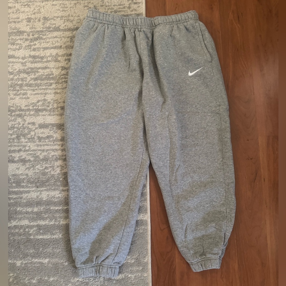 Nike grey sweatpants